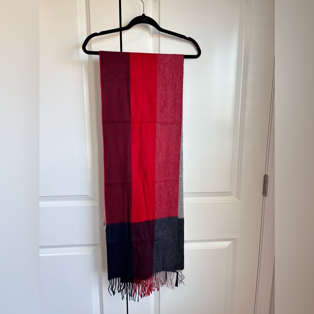 BN8 Nordstrom Men's 100% Cashmere Scarf Red Gray Colorb block Winter NWT